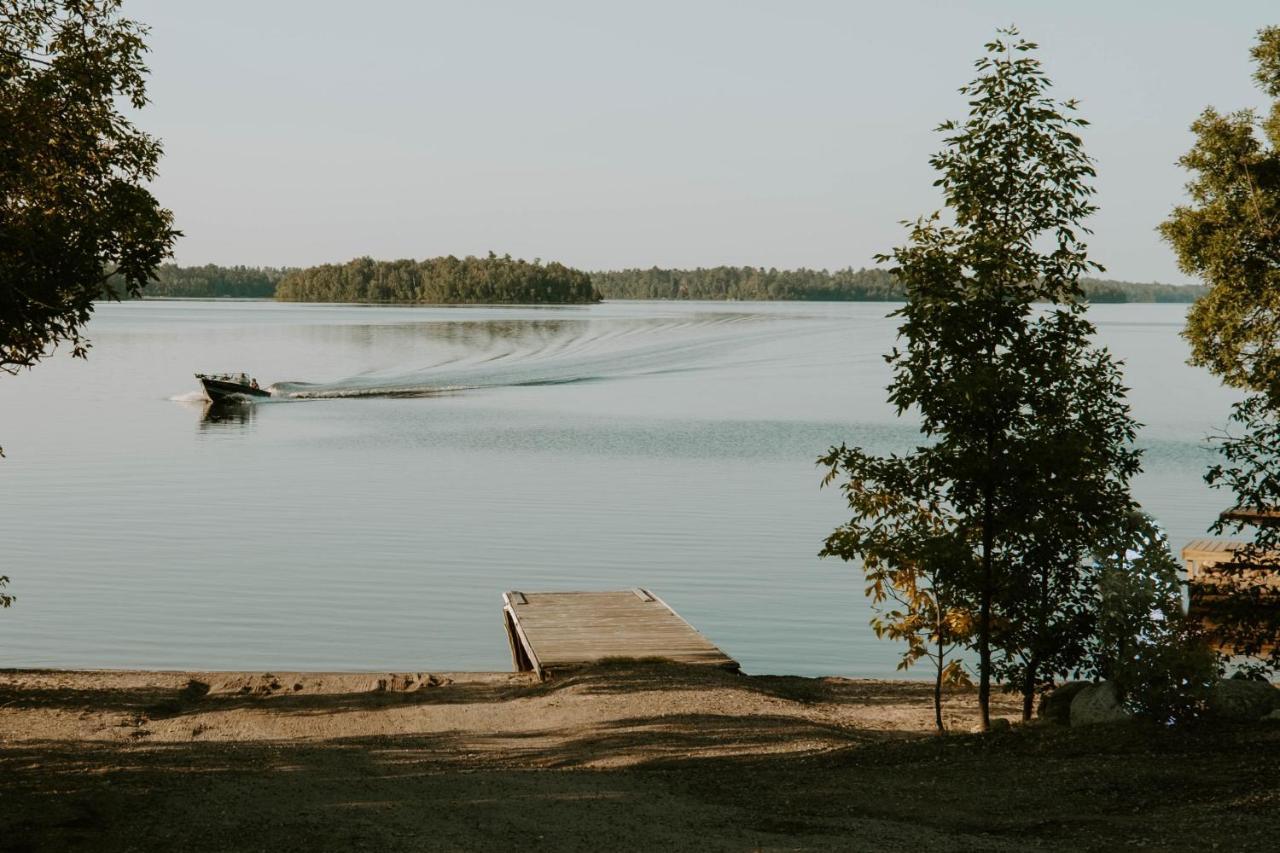 Silver Rapids Lodge & Campground Ely Экстерьер фото